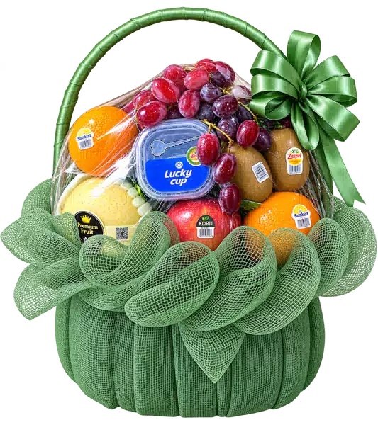 Giỏ Nho Đỏ Táo Và Cam Màu Xanh Rêu