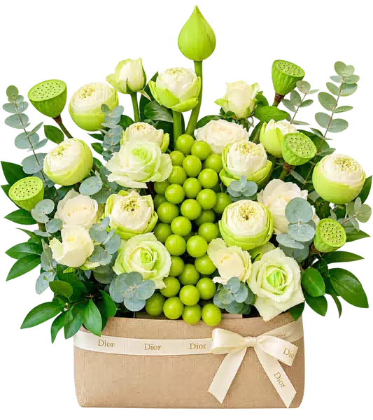 Giỏ Nho Xanh Phối Hoa Hồng Trắng
