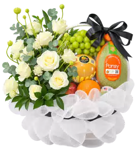 Giỏ Trái Cây Phối Hoa Trắng